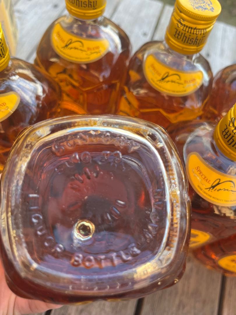 サントリーウイスキー 2012年　古酒　700ml 角 12本セット　送料無料