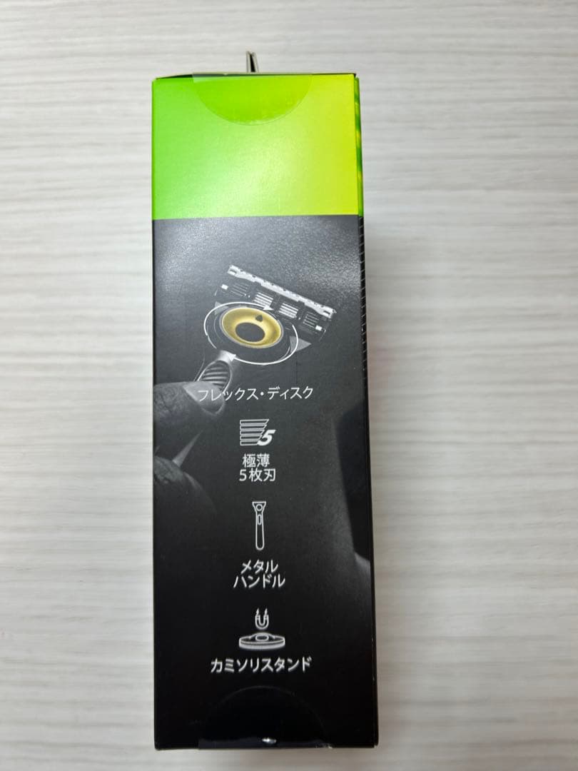 ジレットラボBLACK&GOLD EDITION本体1個、替刃3個、スタンド1個 - メルカリ