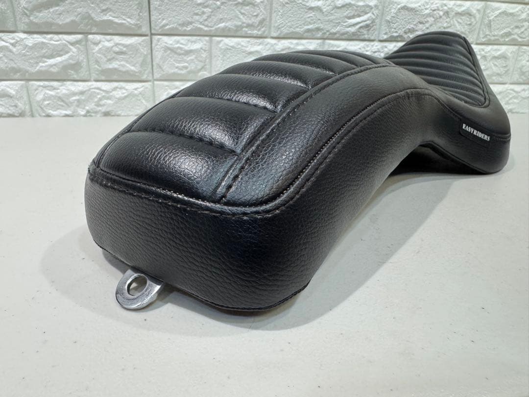 イージーライダース　スポーツスター　ハーレー　XL 883 コブラ　シート