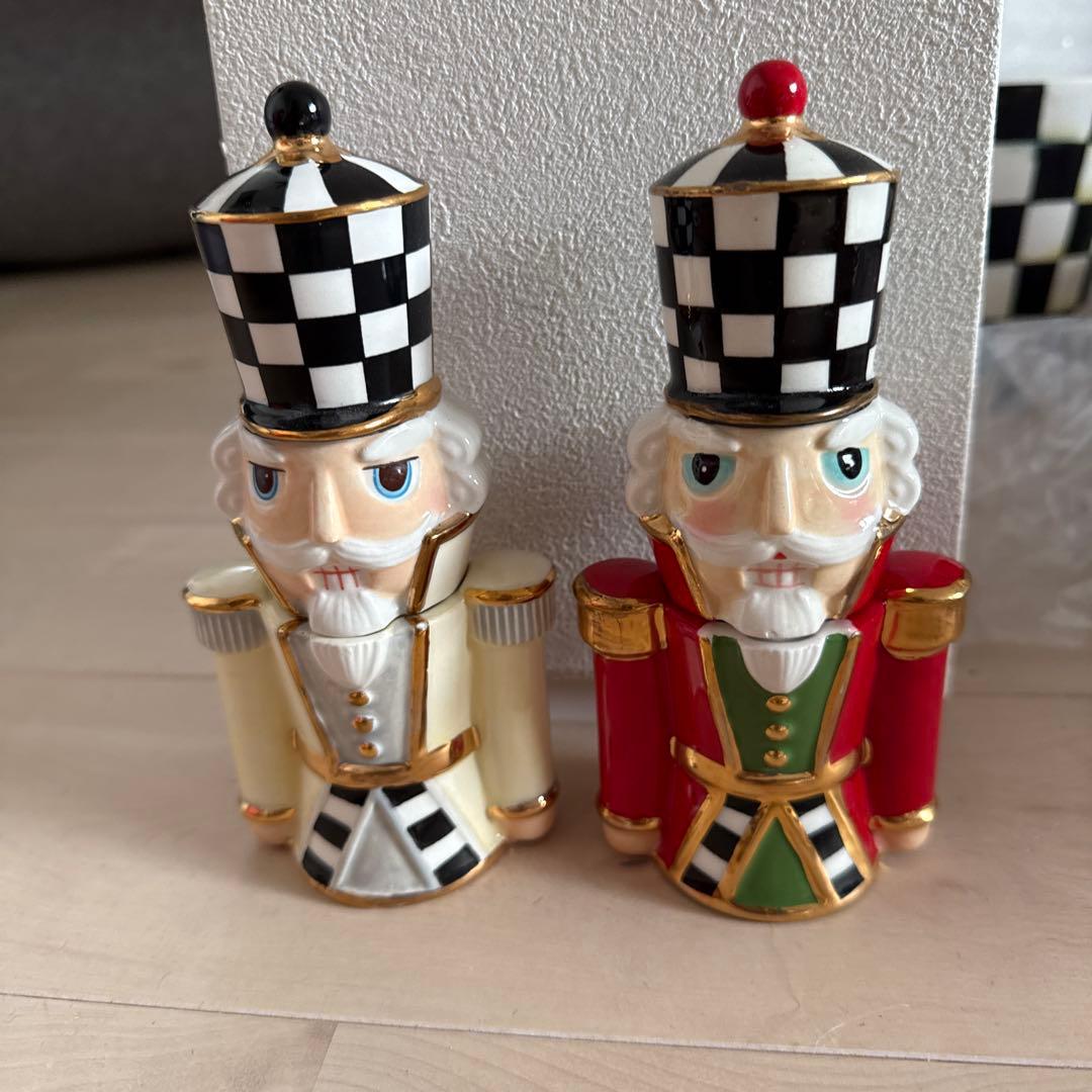 Mackenzieマッケンジーチャイルズ　ペッパー入れセット　ナットクラッカー Mackenzieマッケンジーチャイルズ ペッパー入れセット ナット