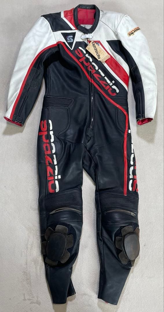 新品タグ付き】SPAZZIO レーシング 革つなぎ M - メルカリ