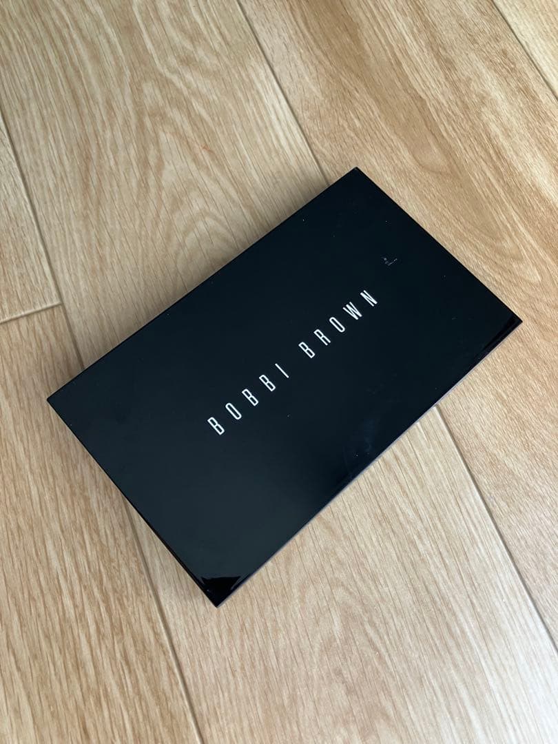 BOBBI BROWN ファンデーション・コンシーラーパレット 試してみた】スキン タッチアップ パレット BOBBI BROWNの人気色
