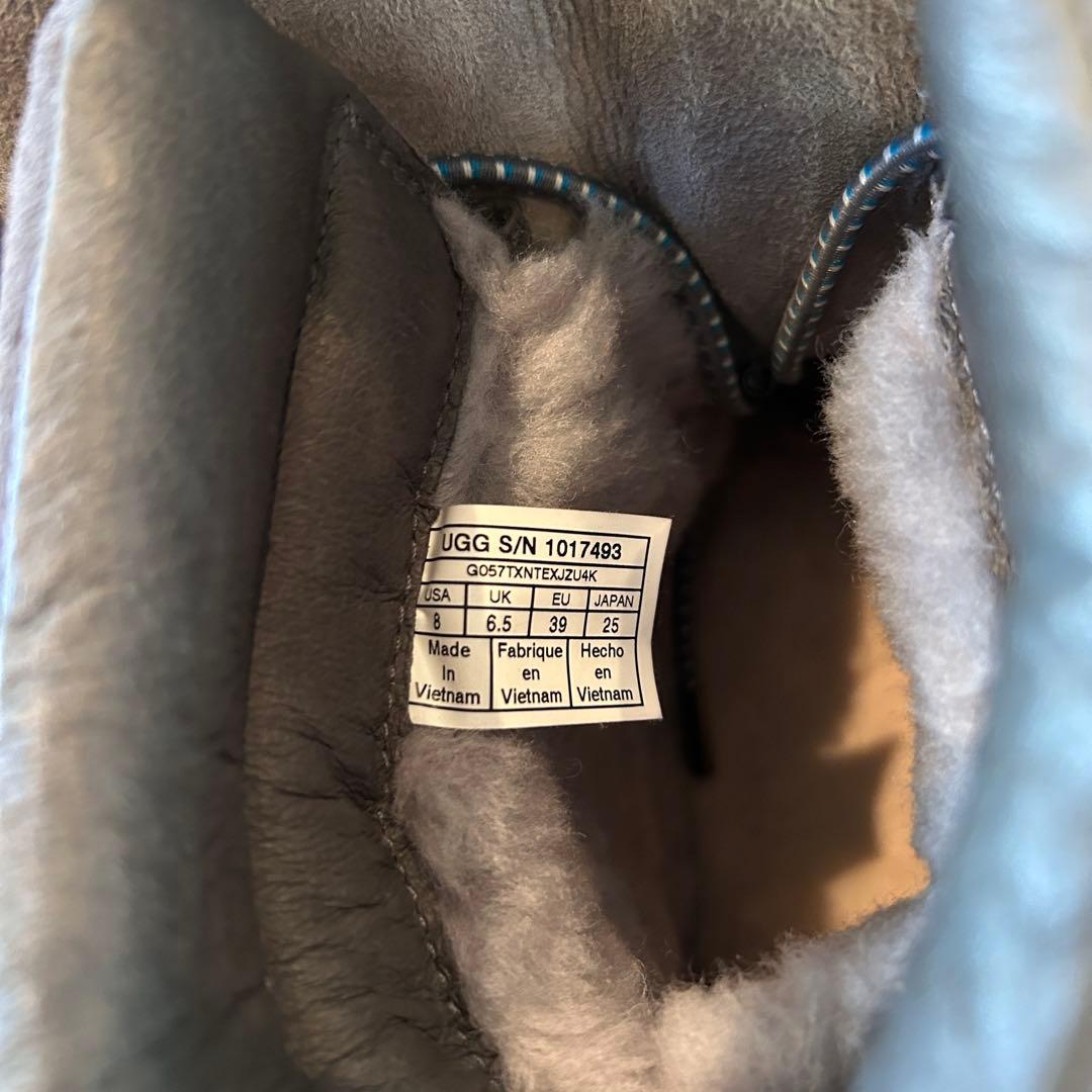 UGG VIKI WATERPROOF サイズ39 美品です！