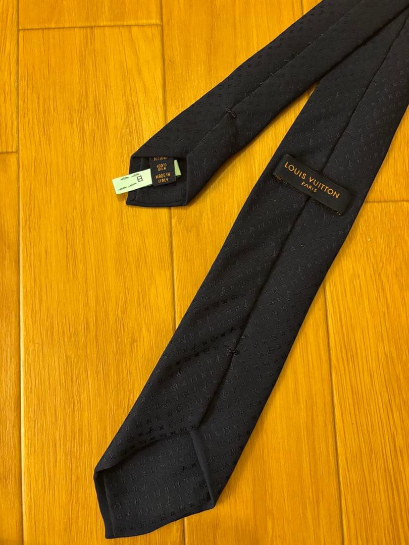 ルイヴィトン　ネクタイ　ネイビー　クリーニング済み 中古・古着通販】LOUIS VUITTON (ルイ ヴィトン) ネクタイ ネイビー