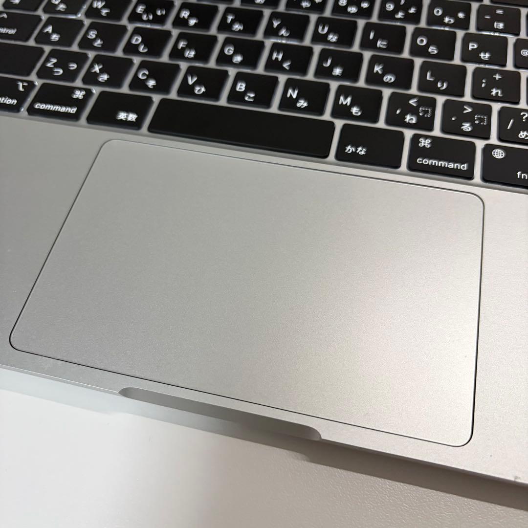 【2025年購入】MacBook Air M2 2022 16GB 256SSD