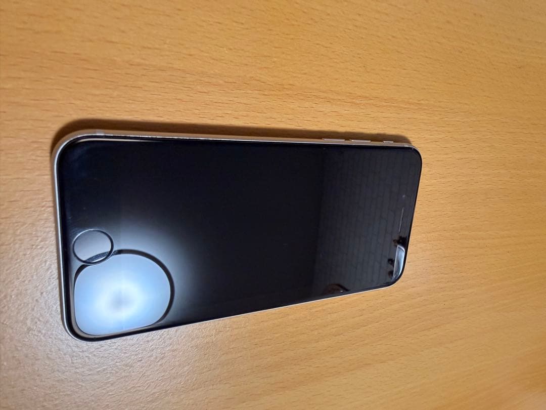 iPhoneSE ホワイト 2世代 Apple iPhone SE (第2世代) 256GB SIMフリー [ホワイト] 価格比較