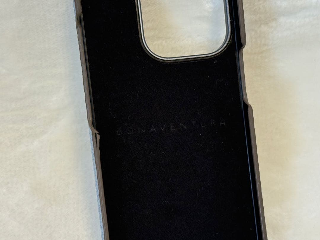 美品◆BONABENTURA◆限定色◆iPhone15proケース×ストラップ