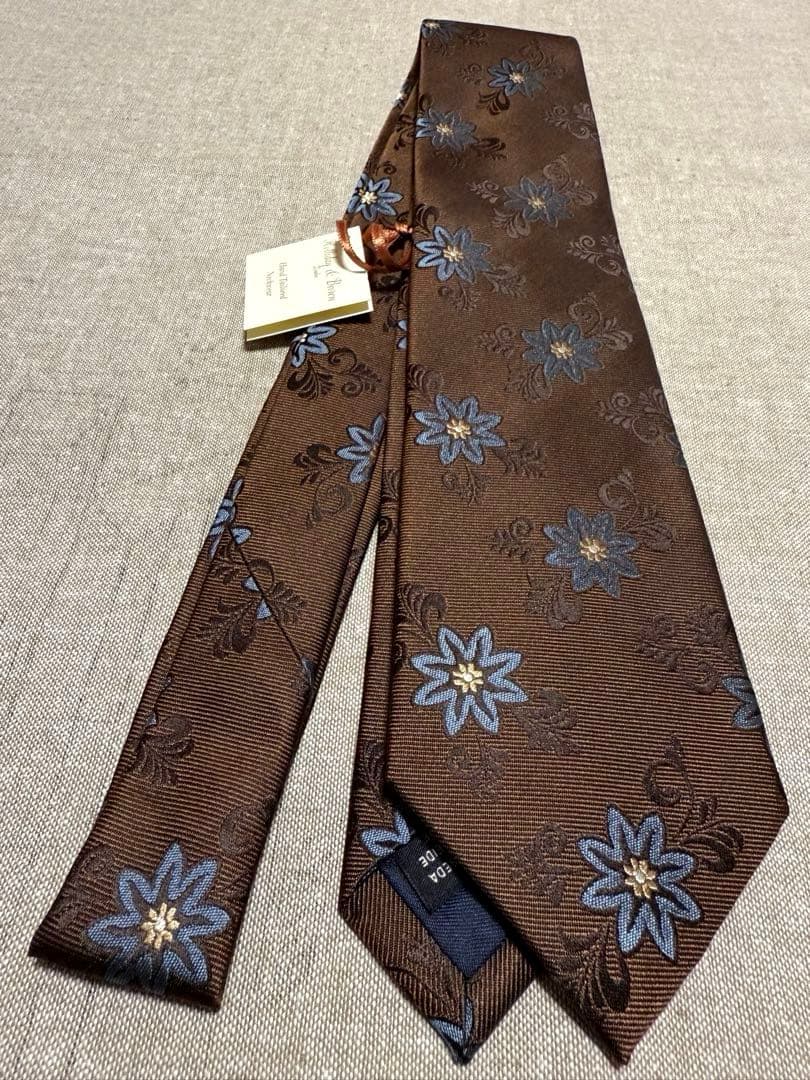 新品】Holliday & Brown／ジャガード／花柄／フローラル／ブラウン