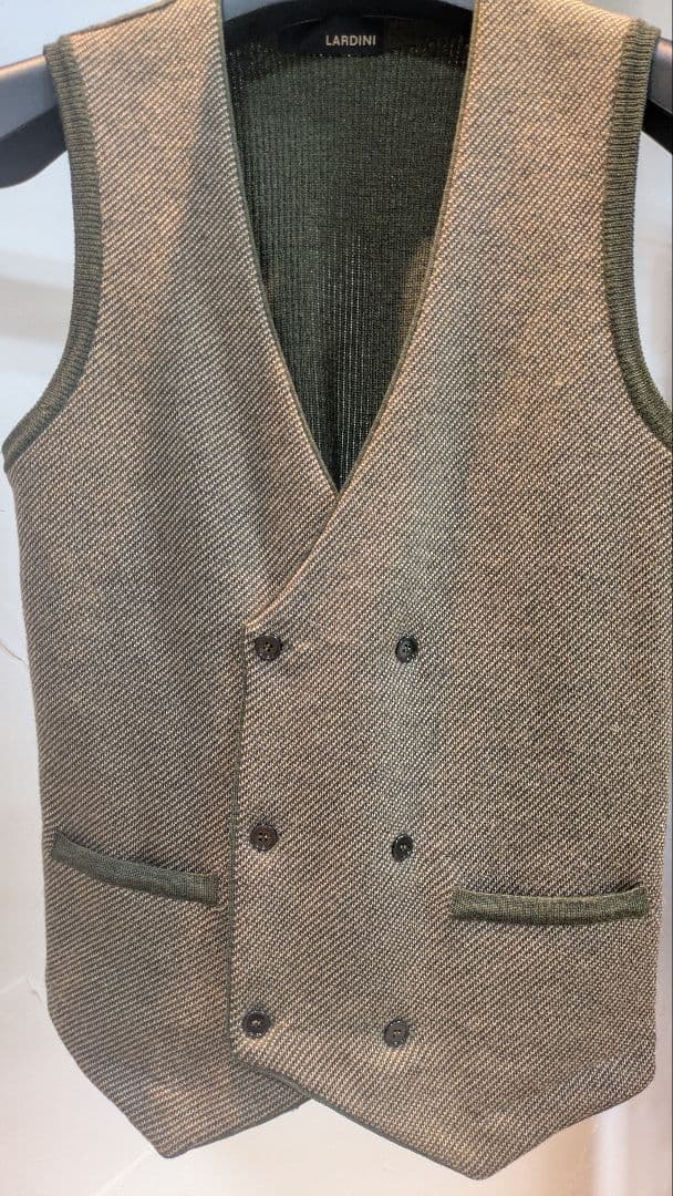 LARDINIラルディーニ ニットダブルブレスト ベスト - メルカリ
