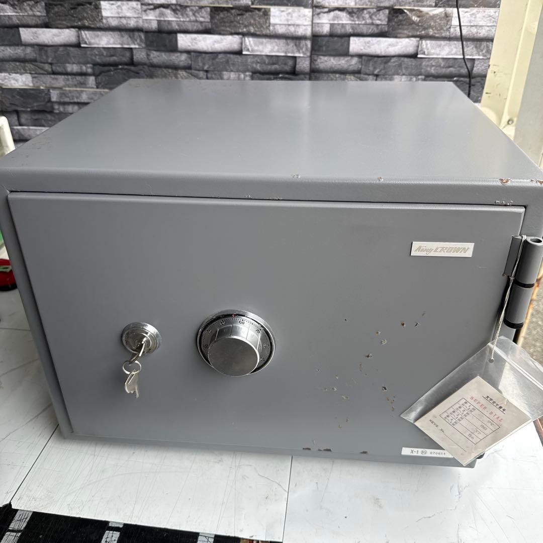 耐火金庫 キング KMS 2時間耐火 ダイヤル鍵付き【A-194】 耐火金庫 キング KMS 2時間耐火 ダイヤル鍵付き【A-194】