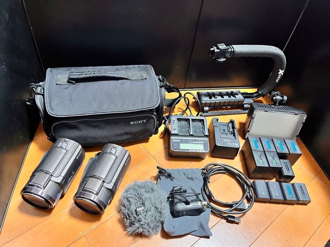 SONY FDR-AX45A ハンディカム 本体2台+予備バッテリー その他 - メルカリ