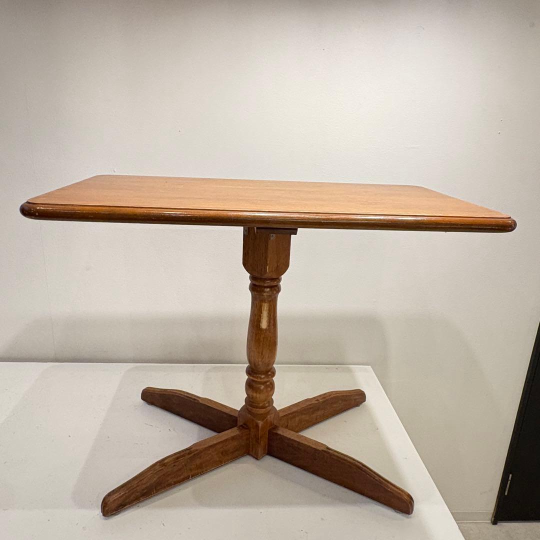 コーヒーテーブル　カフェテーブル　木製テーブル　ダイニングテーブル