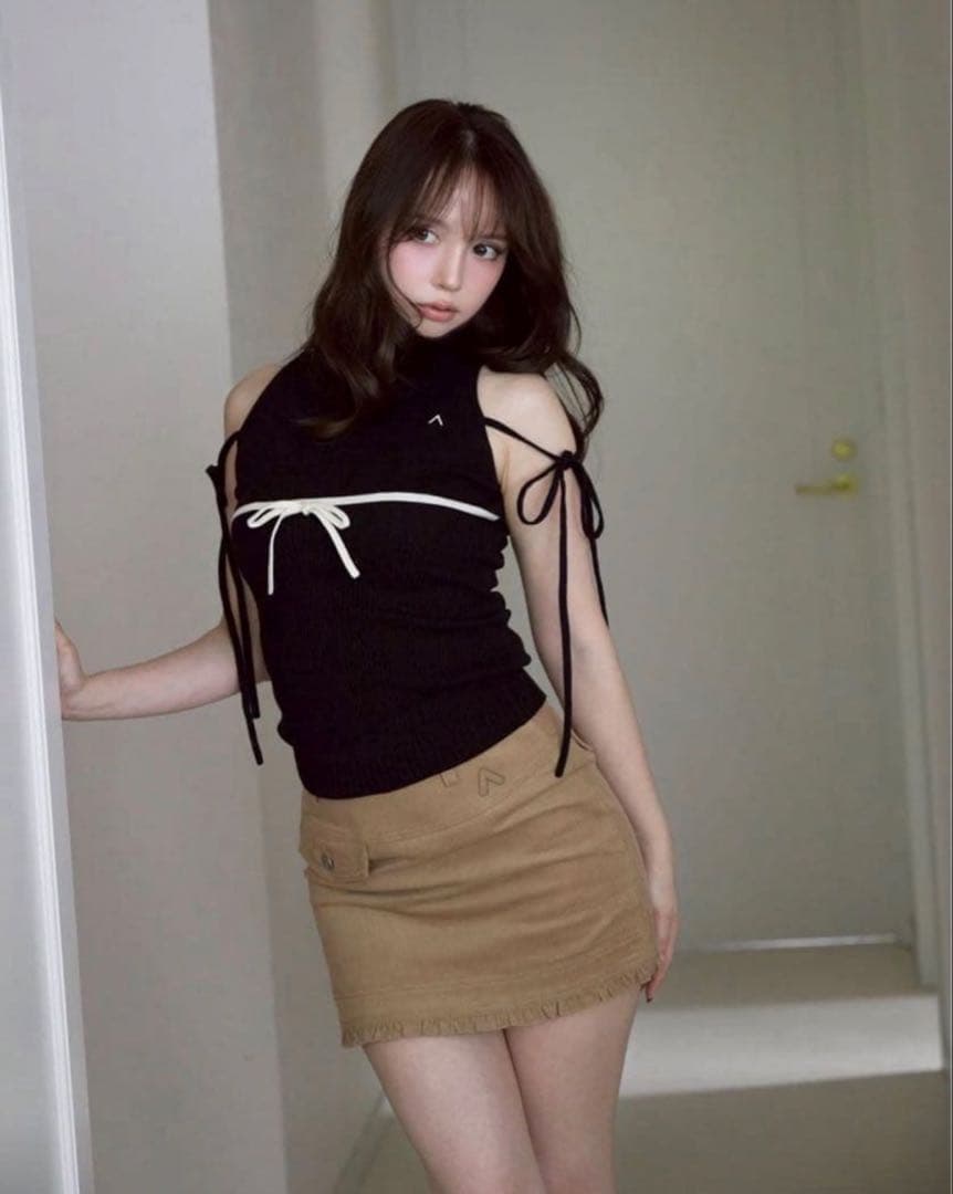 andmary Adele ribbon tank Black - メルカリ