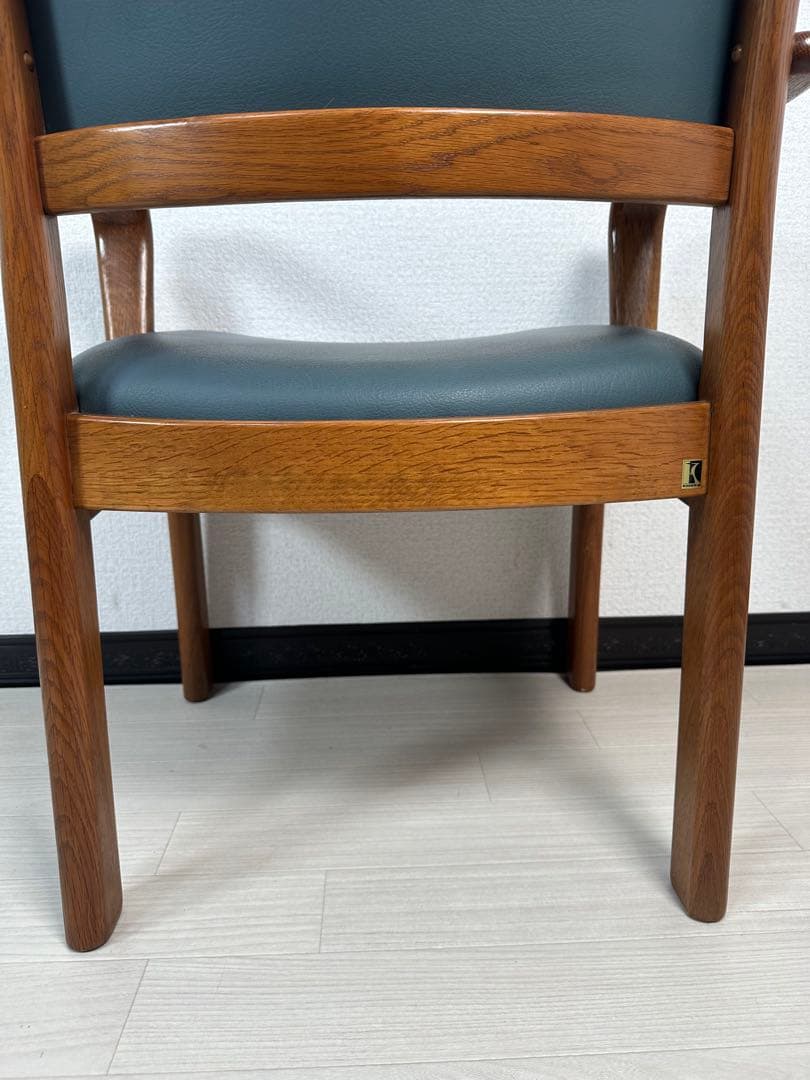 （1/6）飛騨産業 キツツキ アームチェア ダイニングチェア 革 木製 ※i4※