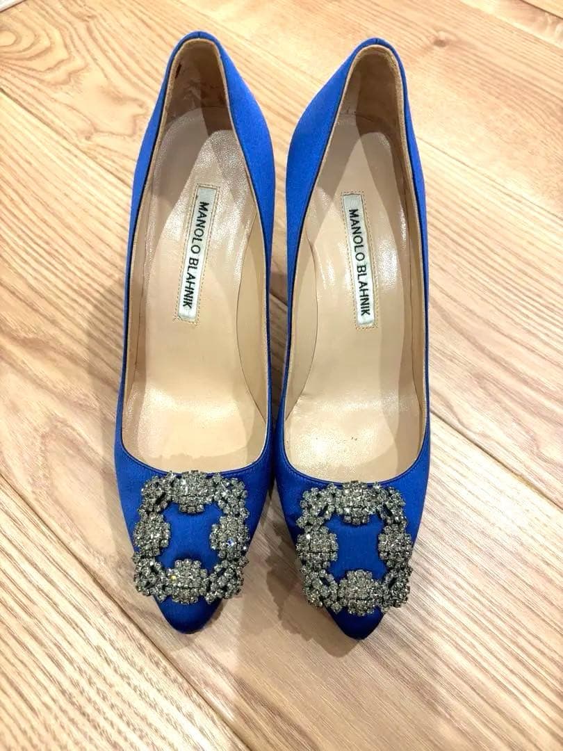 マノロブラニク36ManoloBlahnikハンギシ23サテンブルー - メルカリ