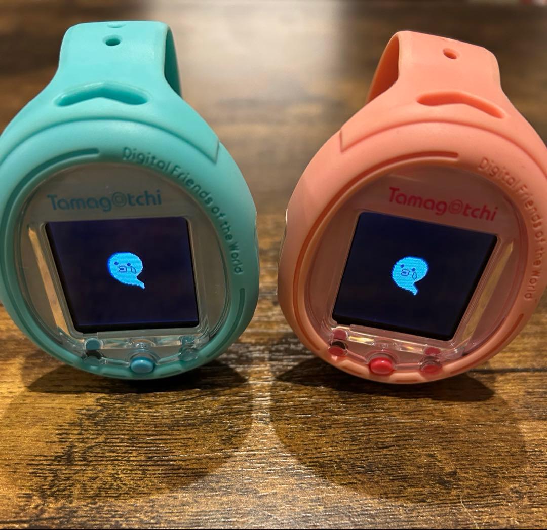 たまごっちスマート コーラルピンク ミントグリーン　二つセット たまごっちスマート コーラルピンク ミントグリーン 二つセット