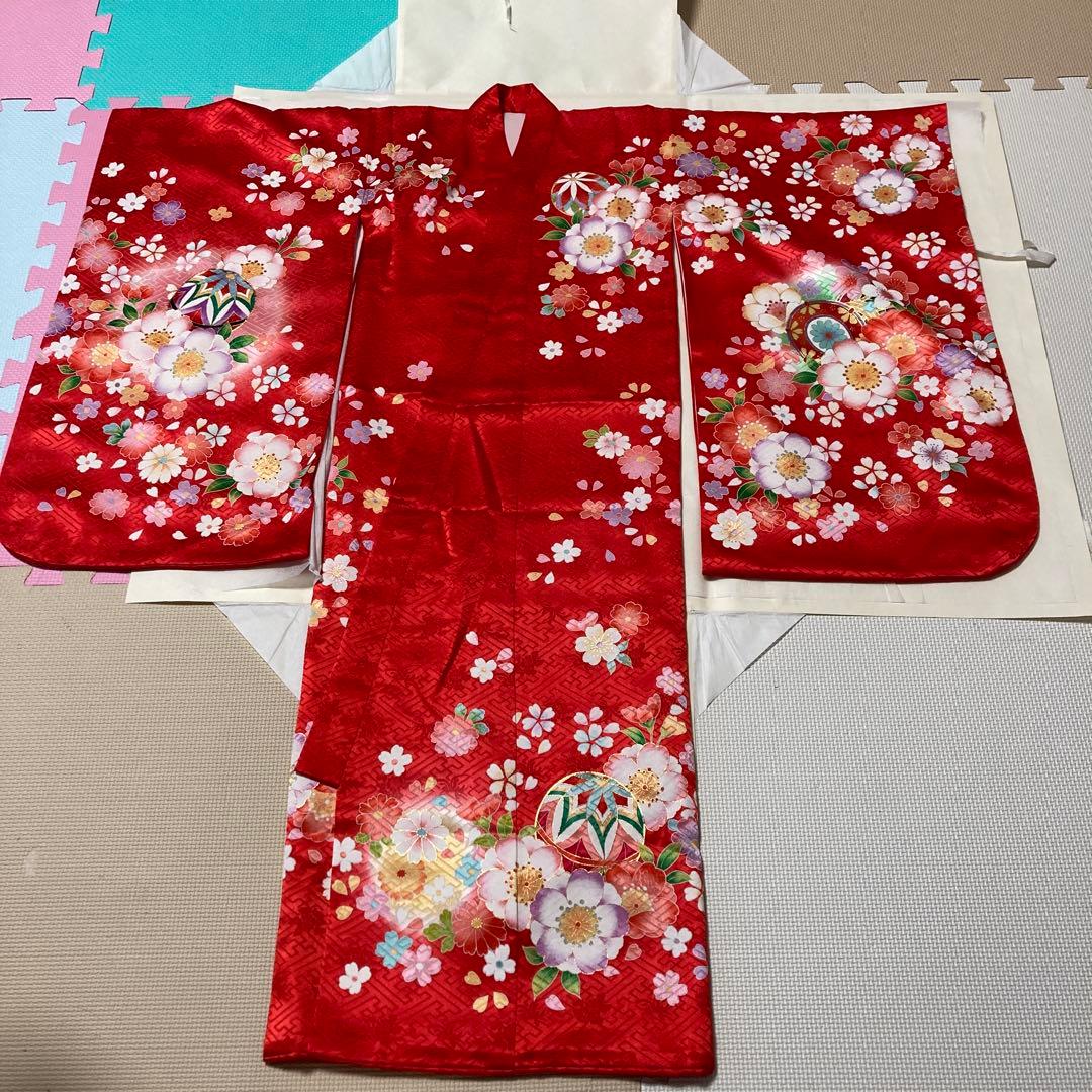 マリー様専用です！ 七五三用 赤色花柄と鞠柄の着物 長襦袢セット