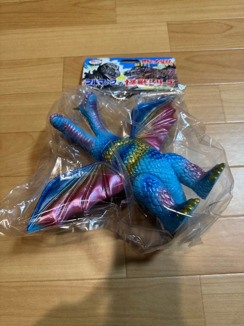 新品未開封〉ブルマァク復刻 キングギドラ(ブルー) - メルカリ