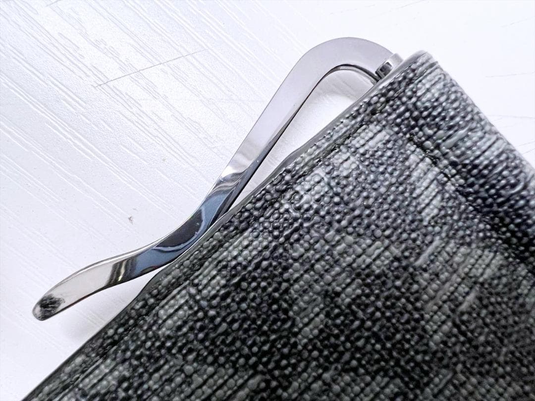 使用感なし　美品　エンポリオアルマーニ　イーグル　PVC　マネークリップ