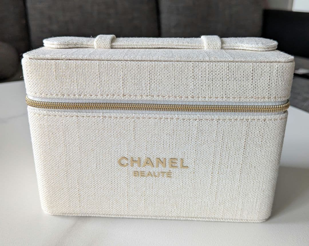 CHANEL シャネル ノベルティ バニティポーチ - メルカリ