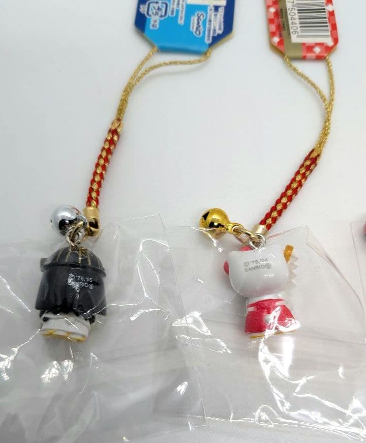 ご当地キティ】はろうきてぃ 根付けストラップ いろいろ4個セット（訳