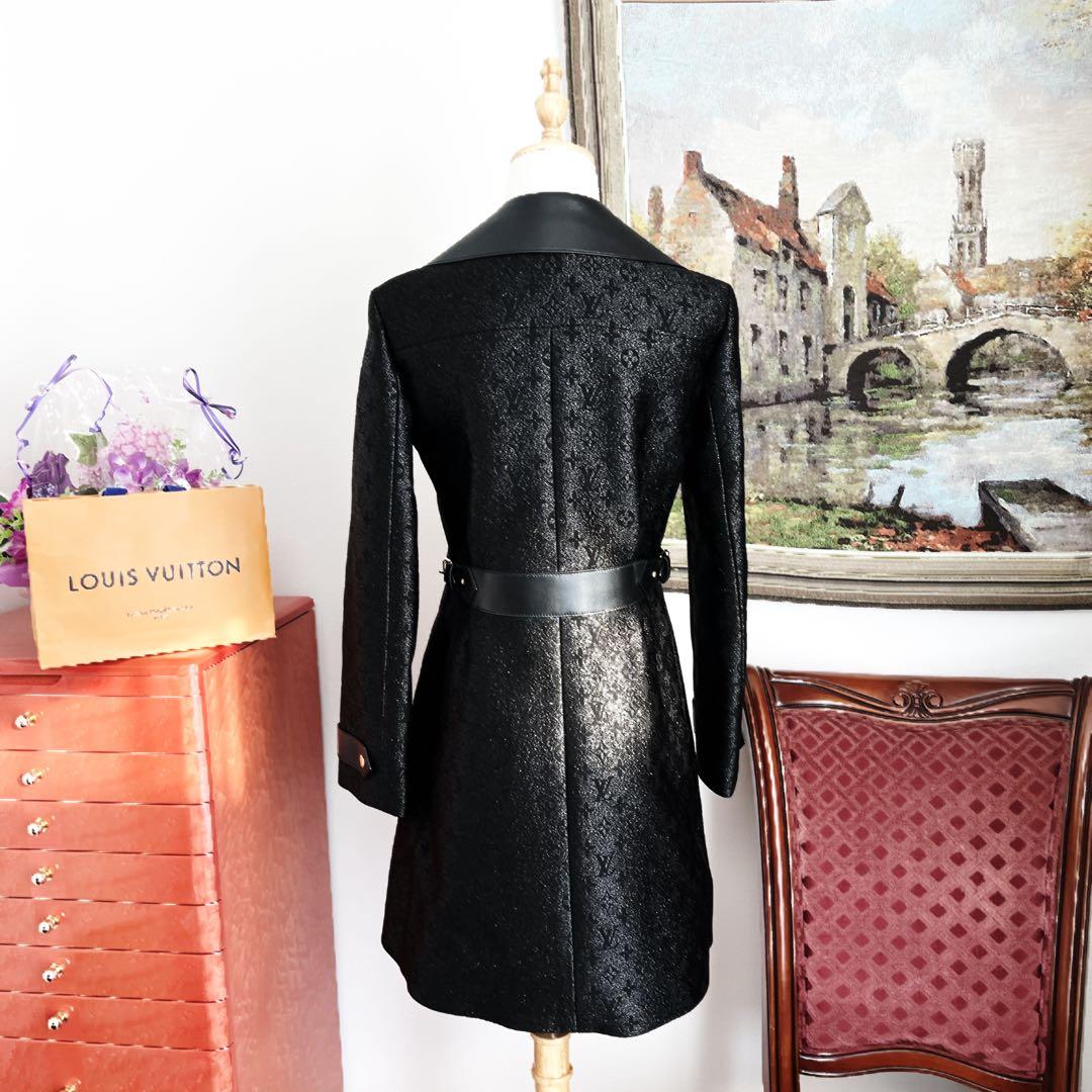 美品 LOUISVUITTON ヴィトン モノグラム レザー 刺繍 コート - メルカリ