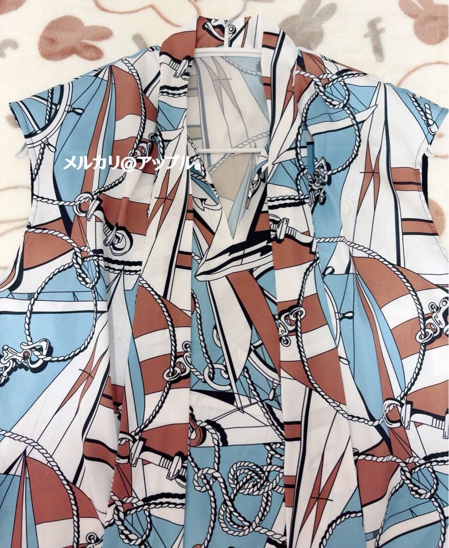 新品タグ有☆最終値下げ☆ルルウィルビー マリーナプリント ブラウス