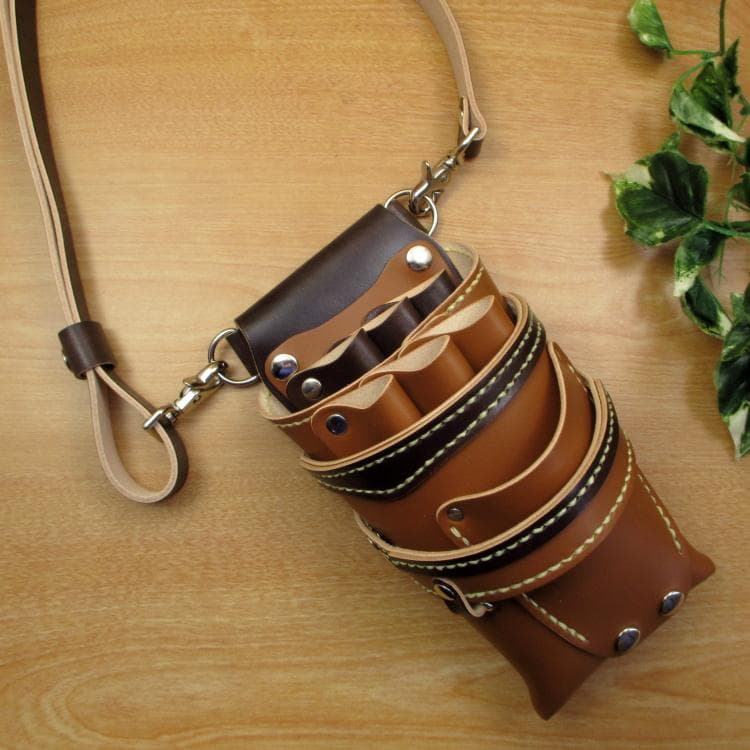 キャメル＆焦げ茶　６丁　革ベルト付き　本革シザーケース　SCL-154/CCA キャメル＆焦げ茶 6丁差し 本革シザーケース SCA-61/CCA - メルカリ