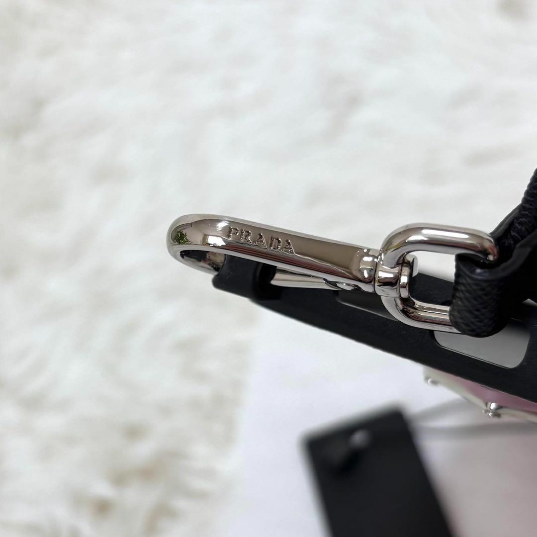 【新品】PRADA iPhone 14 PLUS ケース ストラップ付　ピンク