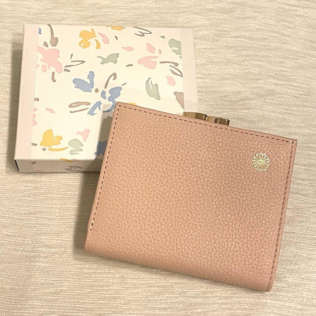 L*様 【新品未使用】皇居 財布 がま口 ピンクベージュ 薄ピンク - メルカリ