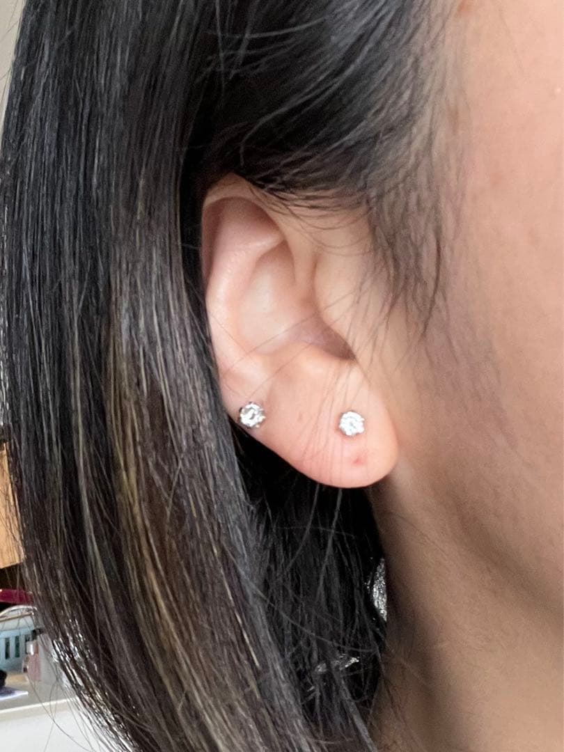 ダイアモンド　ピアス