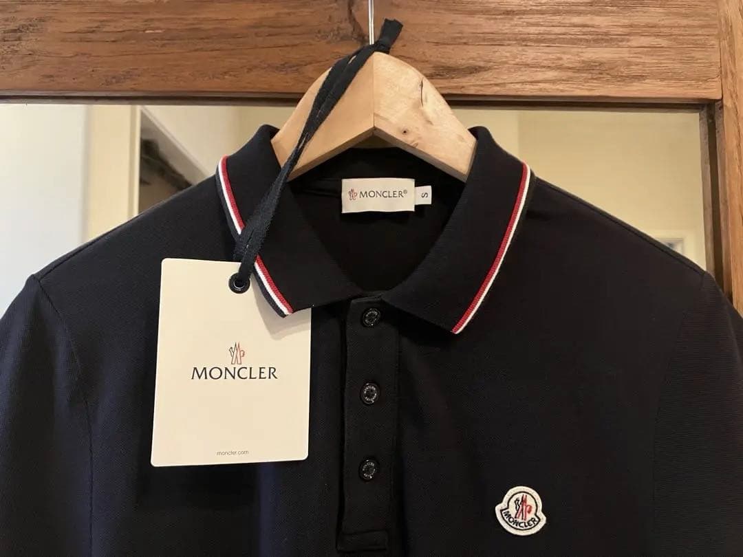 美品 本物認証確認済】 モンクレール ポロシャツ Sサイズ - メルカリ