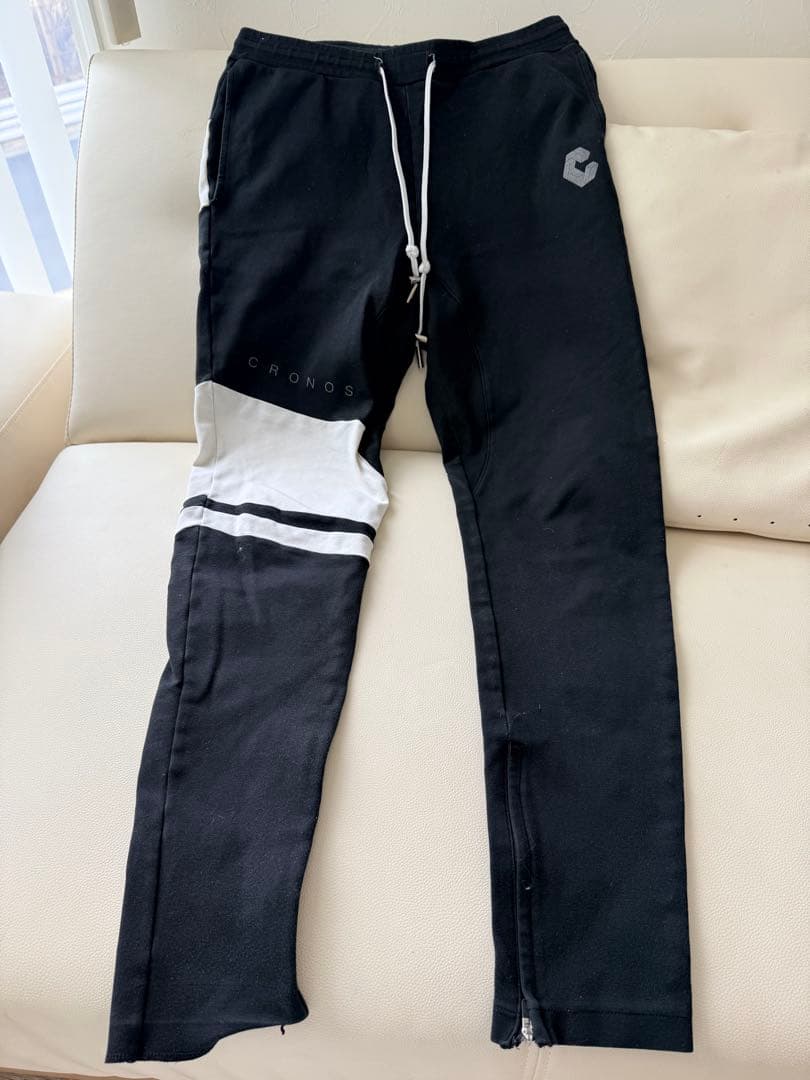 cronosクロノス トレーニングウェア ブラックジョガーパンツストライプ