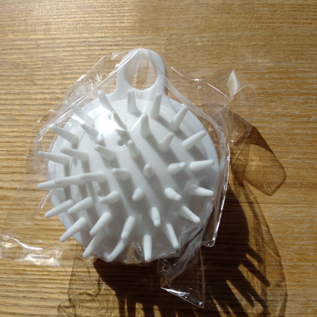 ニューZ 育毛 スカルプマッサージブラシ ホワイト - メルカリ