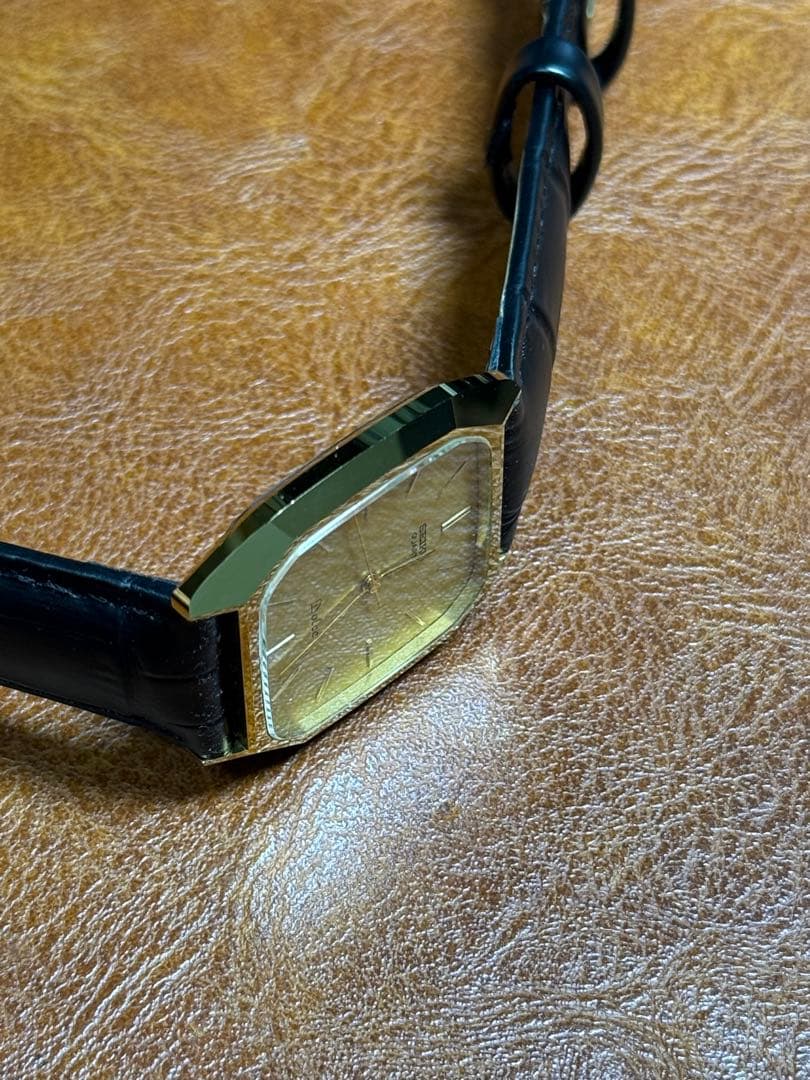 A78 希少 稼動品 SEIKO DOLCE スクエア型 80年代ヴィンテージ - メルカリ