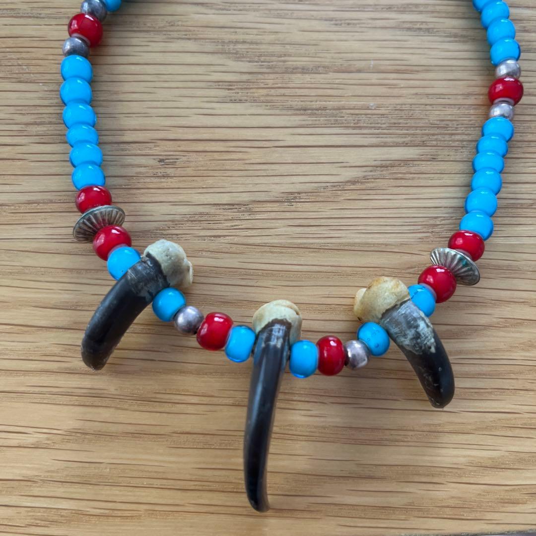 ラッキージョン ビーズネックレス ベアークロー - メルカリ