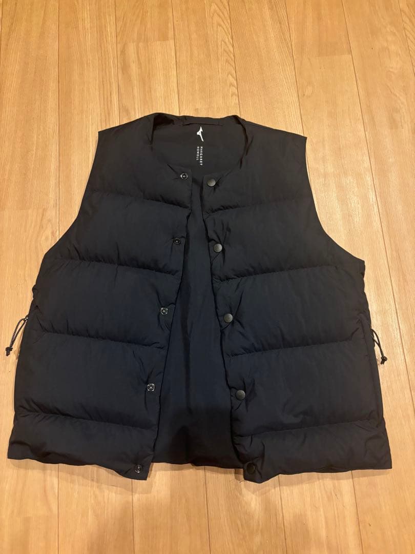 マーガレットハウエルミズノコラボ ダウンベスト - メルカリ