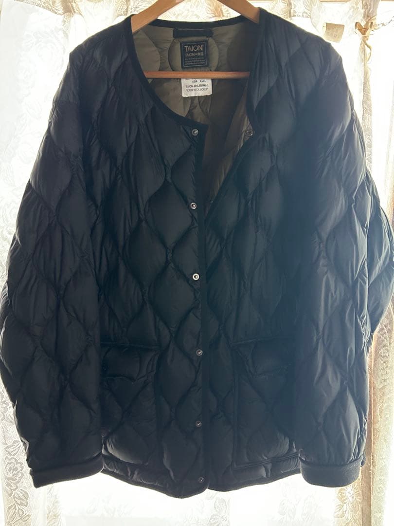 タイオン ミリタリーオーバーサイズ クールネックダウンジャケット WEB限定】＜TAION＞ミリタリー オーバーサイズ クルーネック ダウン