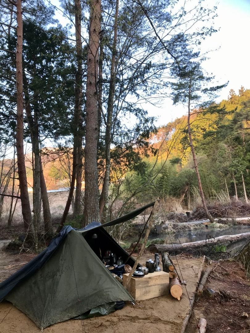 取説付《ドイツ軍幕モデル》二股フレーム＋棟ポール　楽々快適快適空間★ソロキャンプ