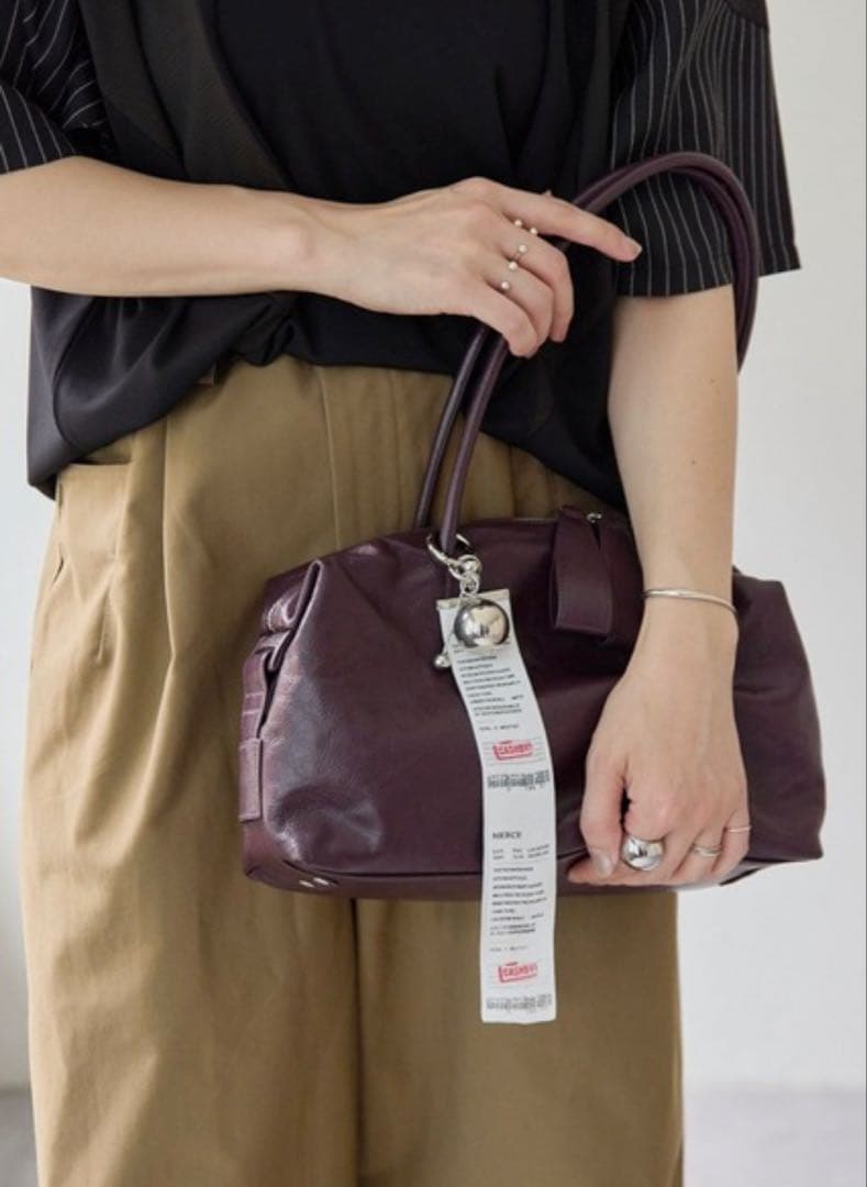 イアパピヨネ　ロングボストンハンドルバッグ　ボルドー　バーガンディ ear PAPILLONNER（イア パピヨネ） ボストンバッグ 「本革/380g