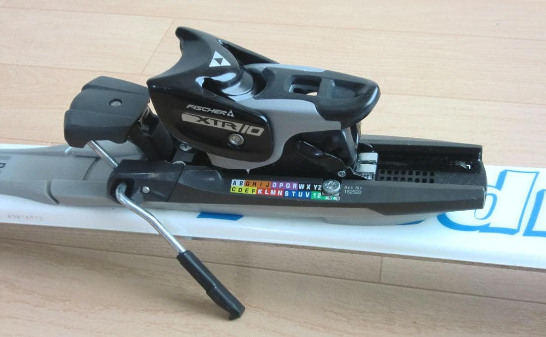 □□11月限定□送料無料□フィッシャーaedict PARKミッドスキー131