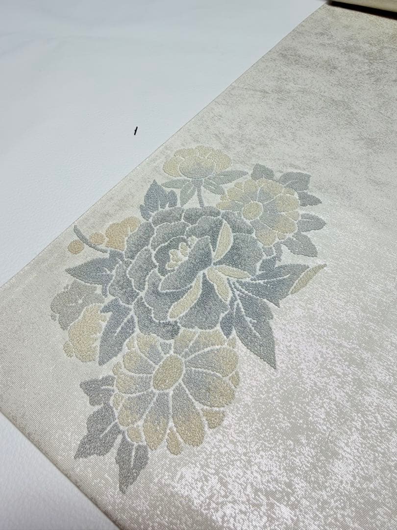 高級 袋帯 正絹 お太鼓柄 相良刺繍 中国刺繍 ホワイト シルバー 訪問着