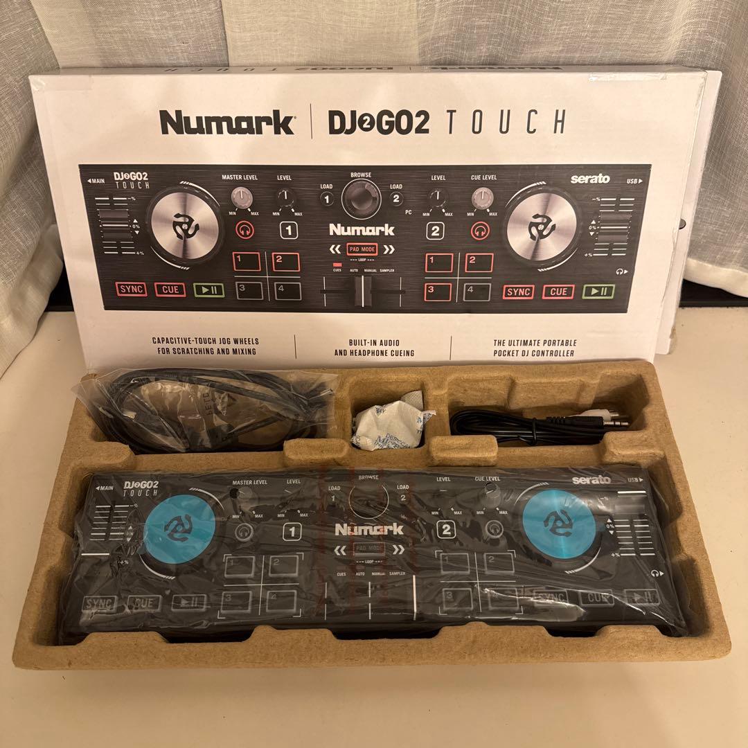 Numark DJ2GO2 Touch ポータブルDJコントローラー 製品情報：DJ2GO2 TOUCH：Numark