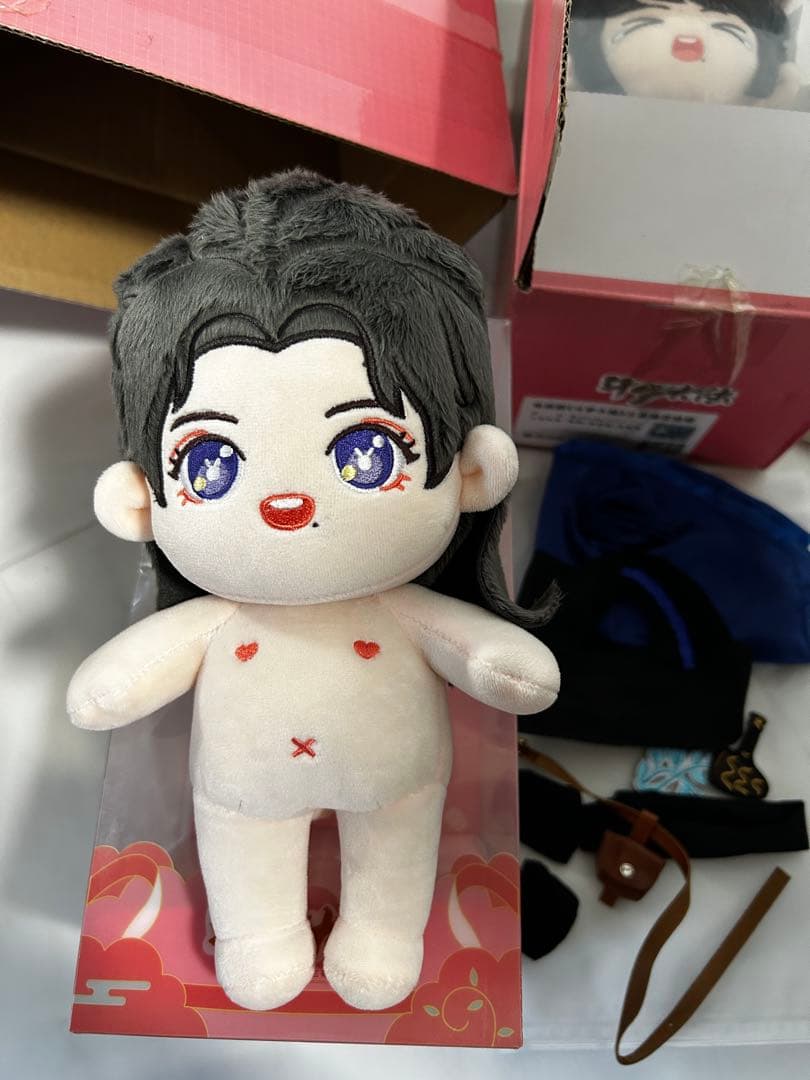 肖战 20cmぬいぐるみ 衣装つき 斗羅大陸 公式ぬいぐるみ 即発送 - メルカリ