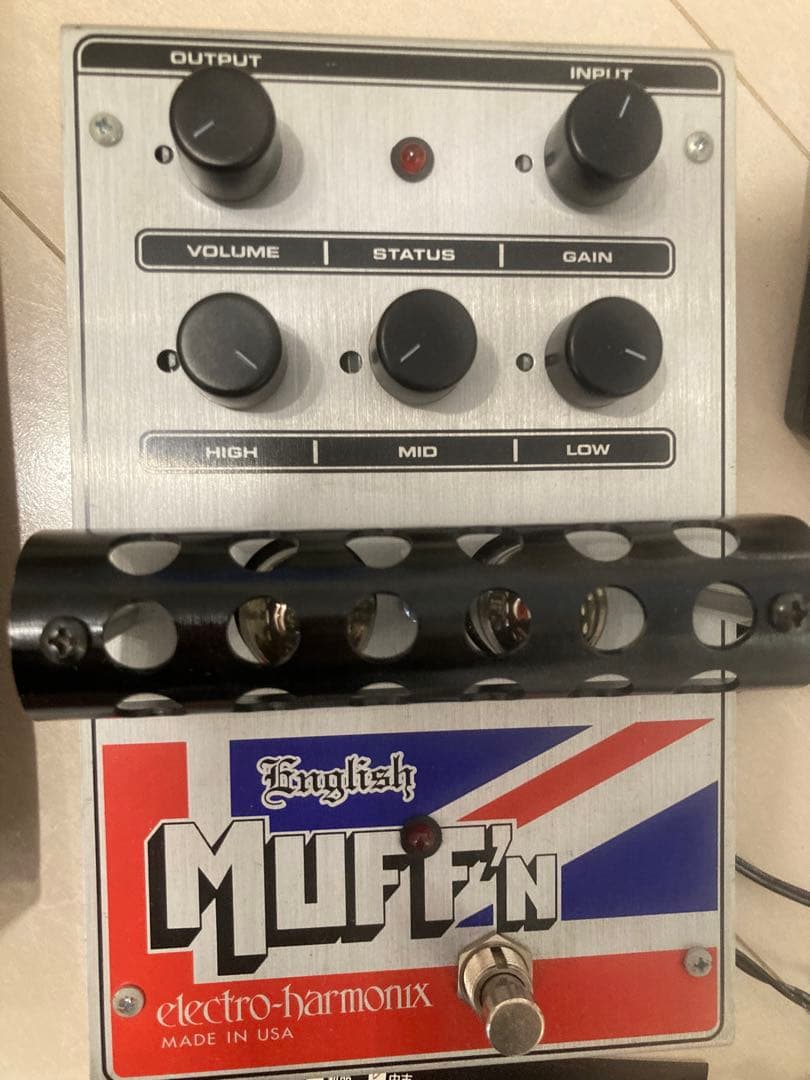 electro-harmonix English MUFF’n Electro-Harmonix English Muff'n Distortion Pedal - Perfect Circuit