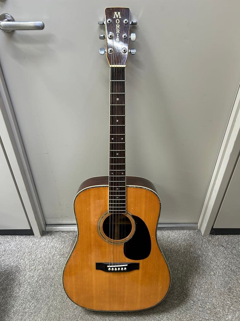 Morris (モーリス)W-35 アコースティックギター (ケースとカポ付き) Morris Special W-35 ハードケース ストラップ ゴム式カポ付き - メルカリ