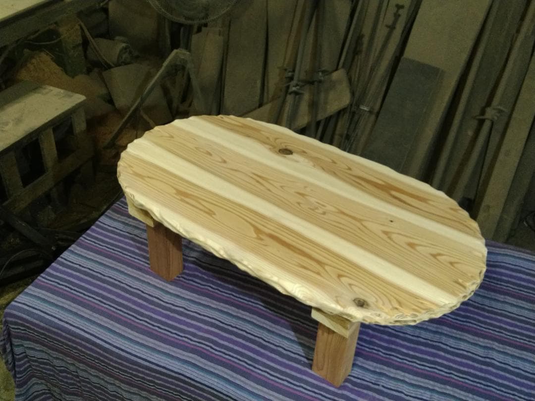 出来たてどうぞ木の良い香り！コヤ木工こだわり制作！国産天然木○円卓