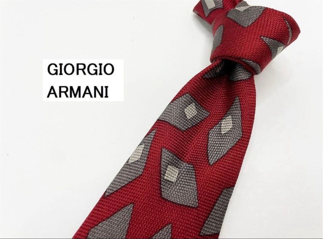 極美品】GIORGIO ARMANI 高級シルクネクタイ 幾何学総柄 - メルカリ