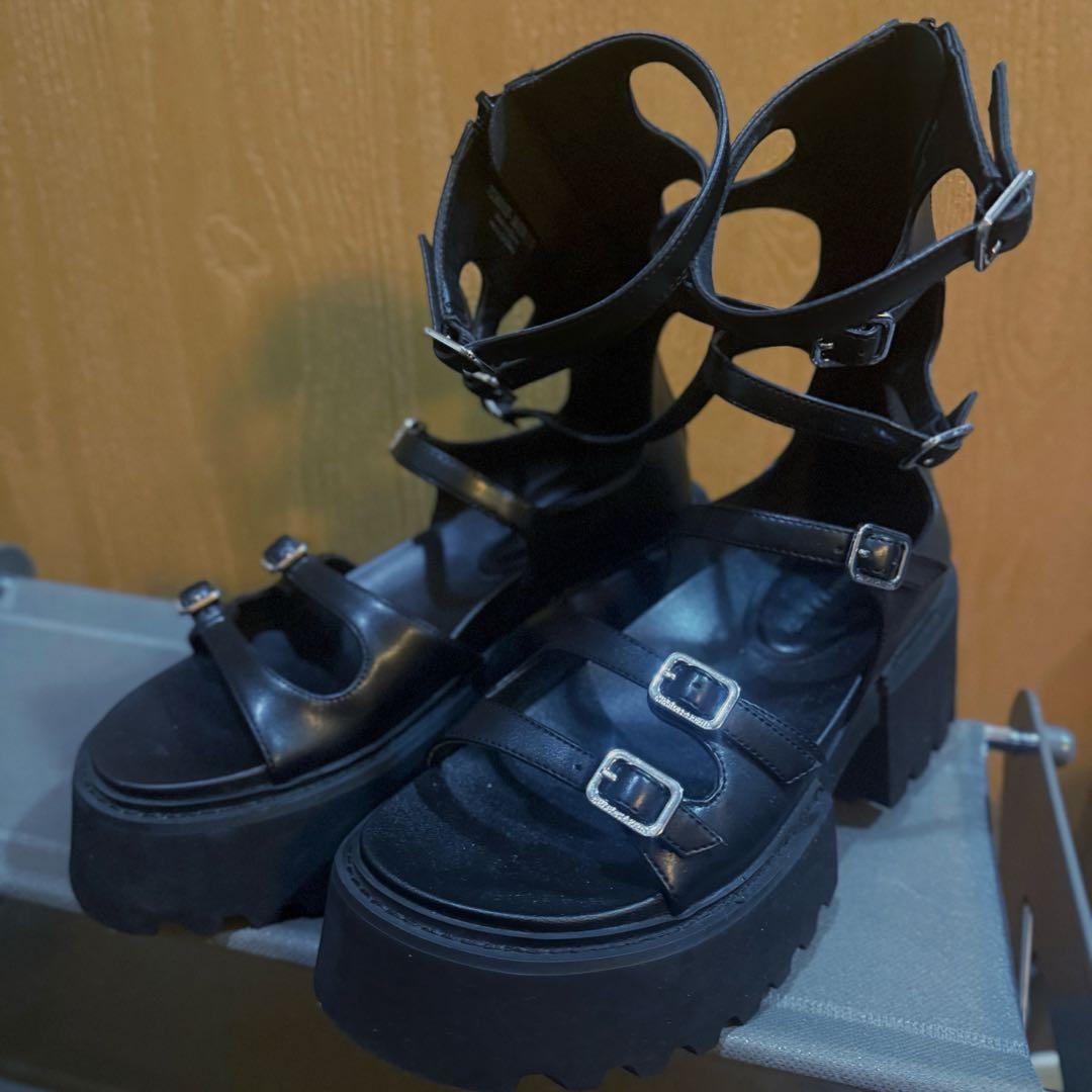 CHARLES & KEITH Lyricリリックグラディエーターサンダル CHARLES ＆ KEITH（チャールズ&キース） サンダル Lyricリリック