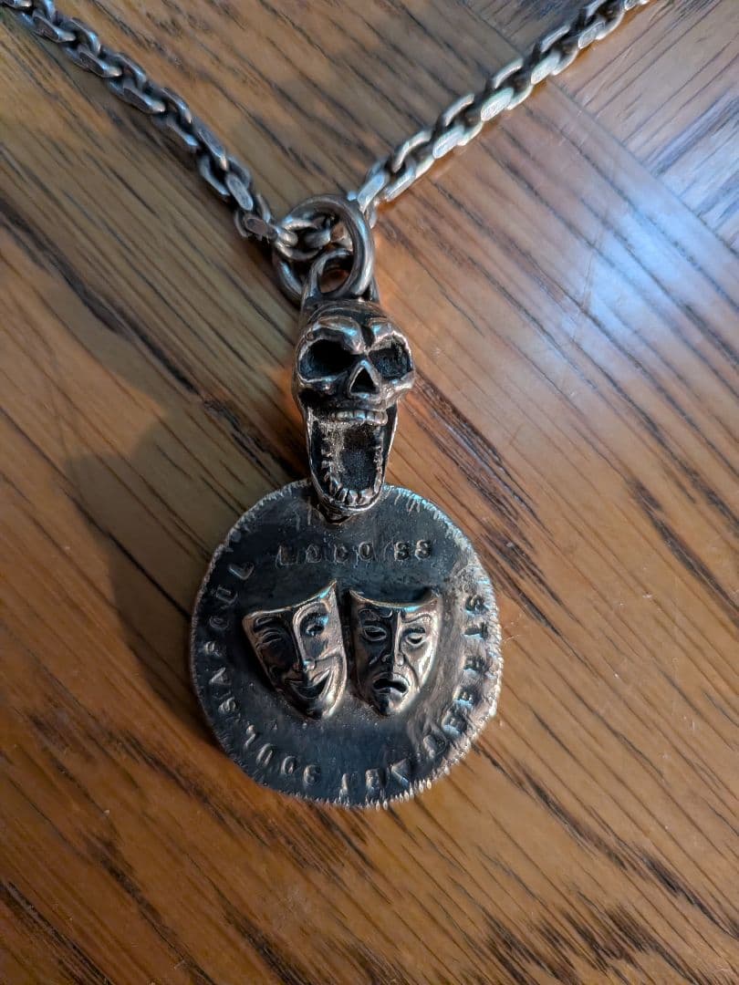 EYE3M‘s collection two face Necklace